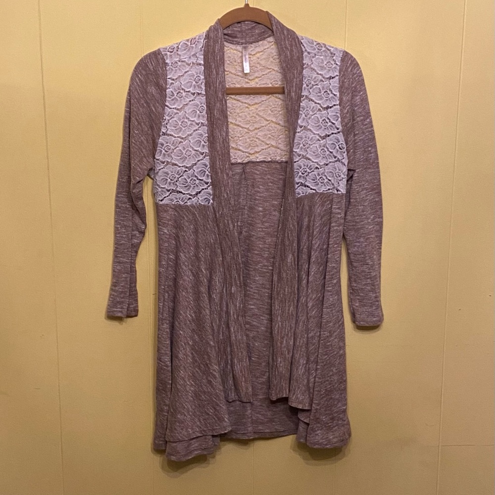 Kate Collection Open Long Cardigan With Floral Lace.